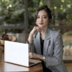 cropped-Freelancer-Riya-Samia.jpg